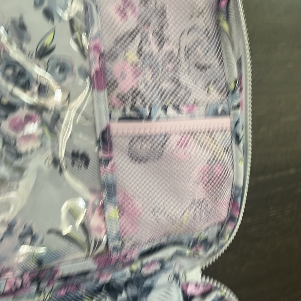 Sold‼️‼️ Like New Vera Bradley Blue & Lilac Rose Hanging Toiletries Travel Bag - Picture 5 of 12